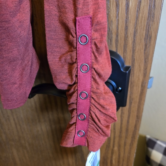 Democracy Women's Long Sleeve Top - Rust Red - Picture 3 of 6